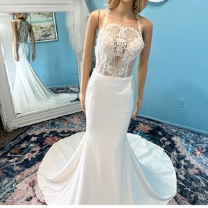 Isabella Talya Chic White Lace Wedding Dress Fit & Flare size 2